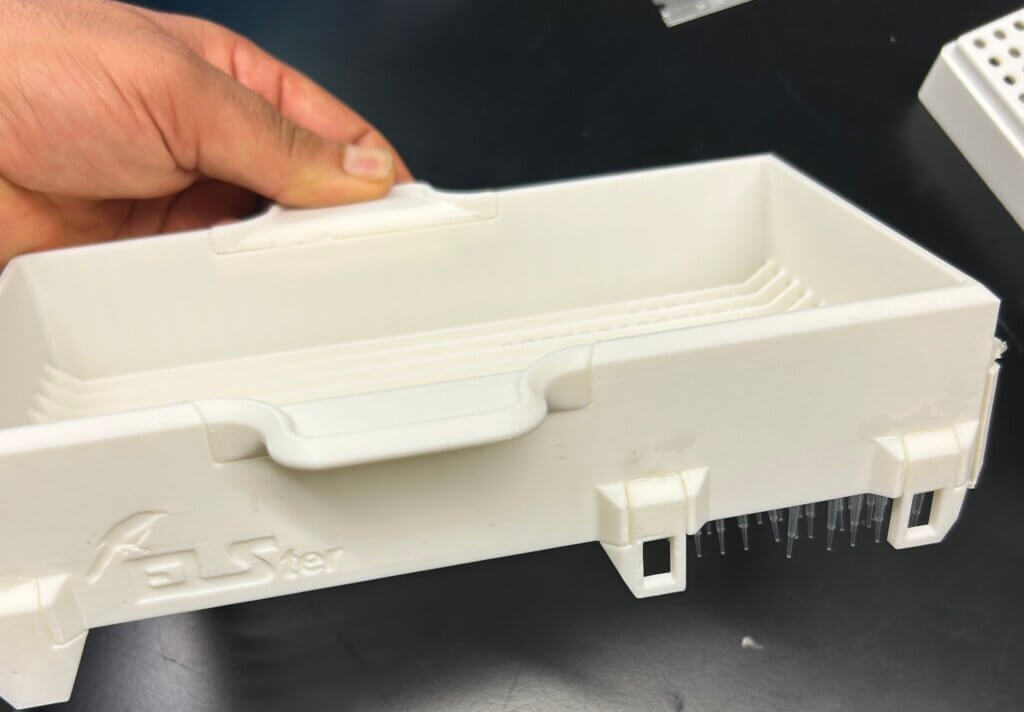 View of the 3D printed pipette sorting device from the front.